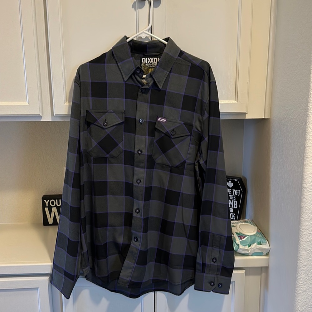Dixxon Flannel Company Men's Large Tall Limited Edition. In like new condition